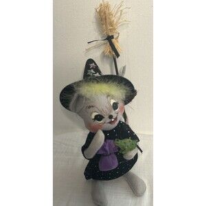 VINTAGE 2004 HALLOWEEN ANNALEE DOLL "WITCH MOUSE" WITH BROOM Tail 10" TALL